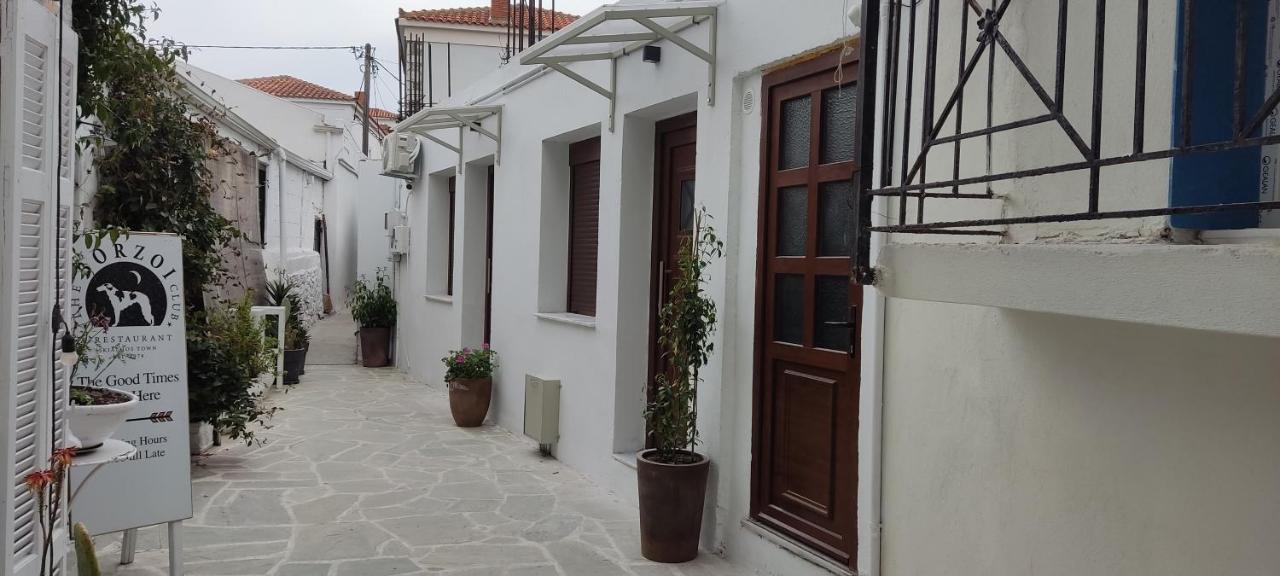 Το Στενάκι Apartamento Skiathos Town Exterior foto