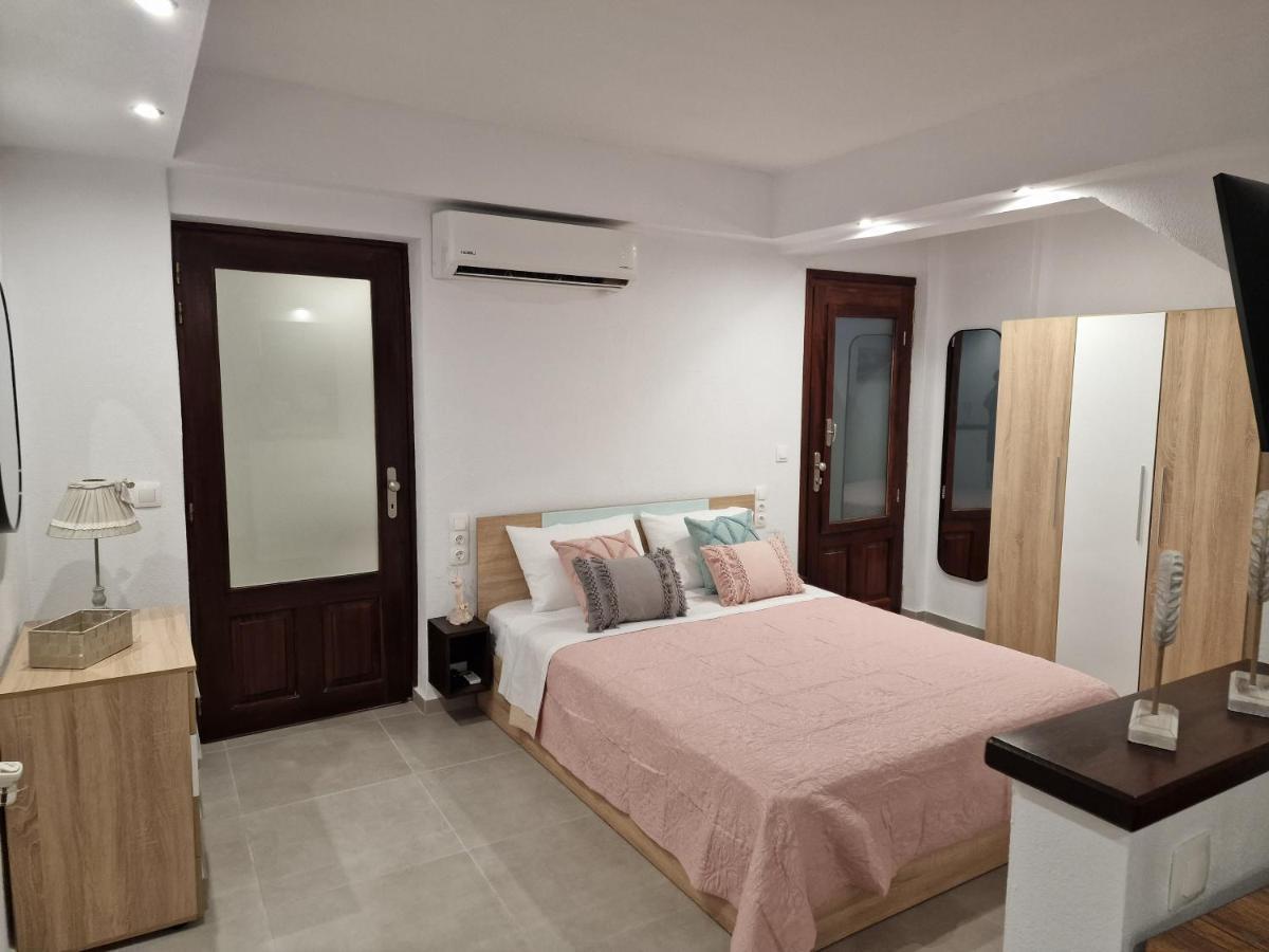 Το Στενάκι Apartamento Skiathos Town Exterior foto