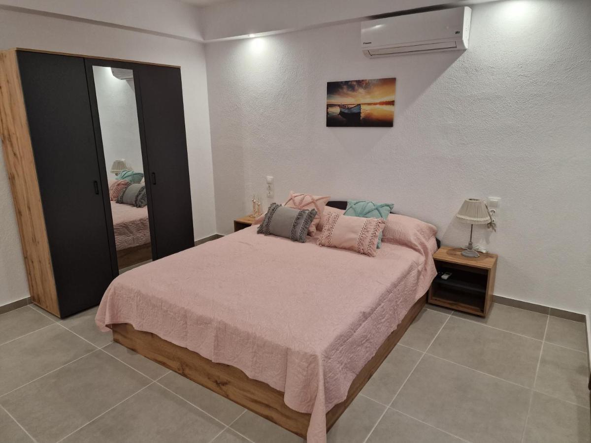 Το Στενάκι Apartamento Skiathos Town Exterior foto