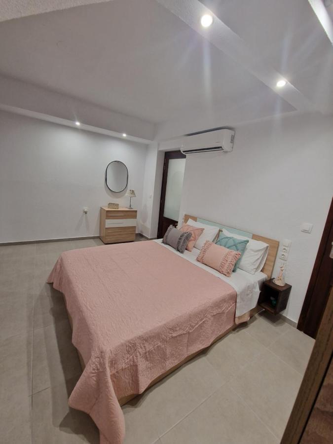 Το Στενάκι Apartamento Skiathos Town Exterior foto