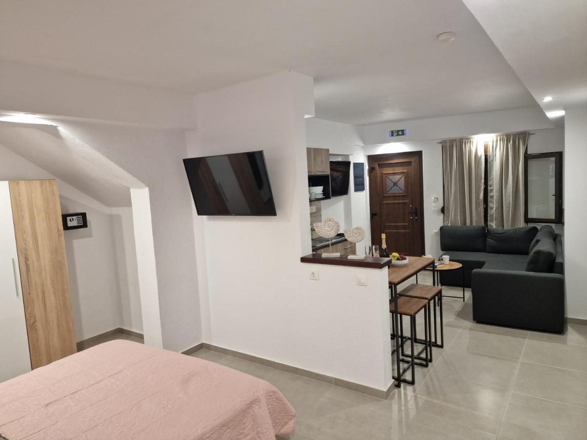 Το Στενάκι Apartamento Skiathos Town Exterior foto